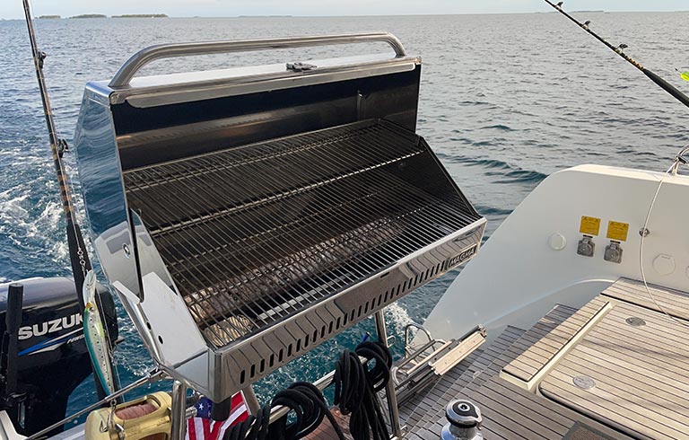 BBQ Grill Cocoloco Luxury Charter In San-Blas