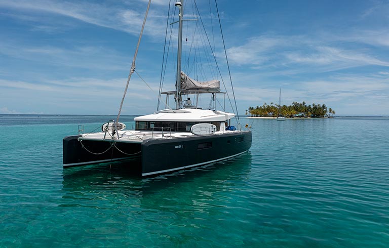 Boat rental in san blas power generator